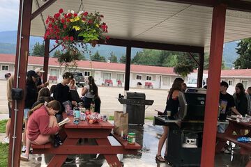 BBQ/picnic area