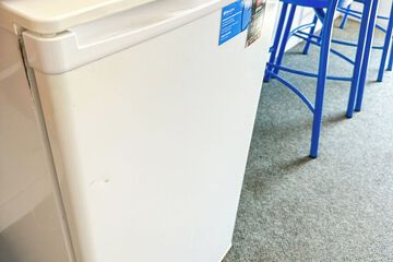 Mini-refrigerator