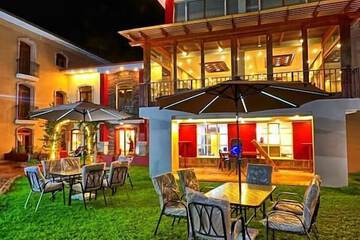 Poolside bar