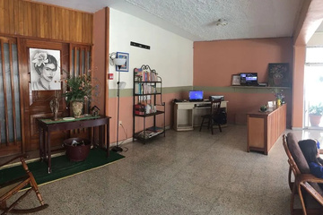 hotel_rooms