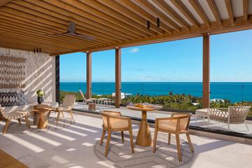 Beach/ocean view