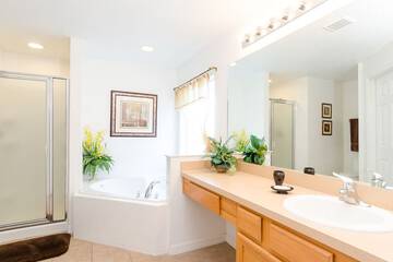 Jetted tub