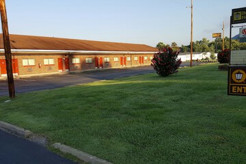 Budget Host Inn Charleston