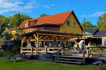 BBQ/picnic area