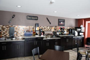 Check-in/check-out kiosk