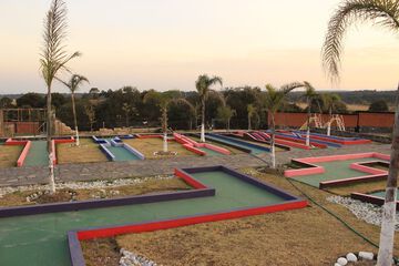 Mini-golf