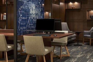 Hotel Interior 8 of 25