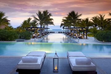 Infinity pool