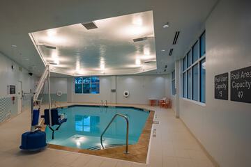 Indoor/outdoor pool