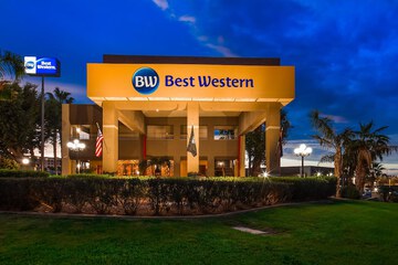 Best Western Yuma Mall Hotel & Suites