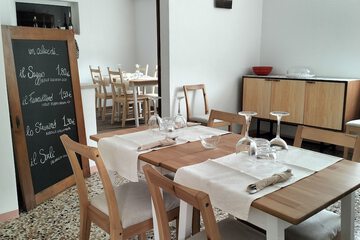 Tasting room