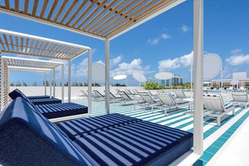 Rooftop pool