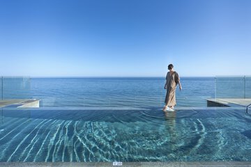 Rooftop pool