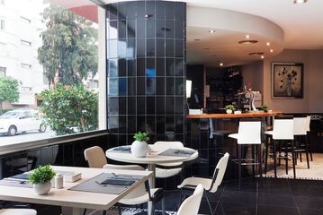 Coffee shop