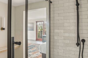 Hand-held showerhead