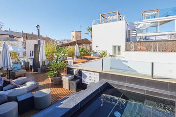Rooftop pool