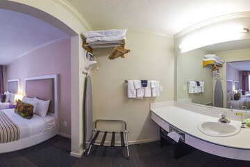 Room 26 of 39