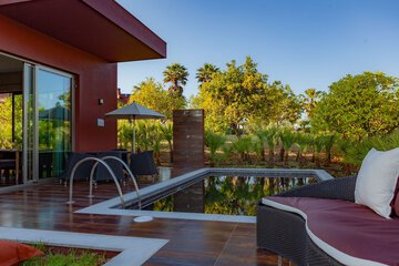 Private pool