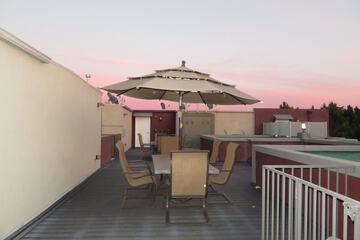 Sundeck