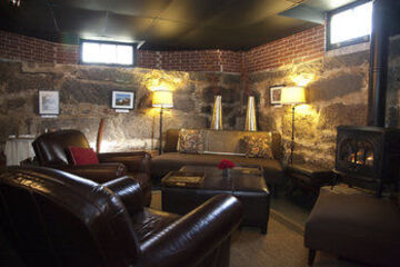 Hotel Lounge
