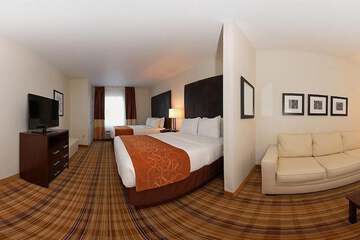 Room 17 of 39