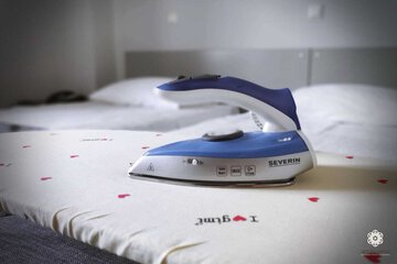 Iron/ironing board