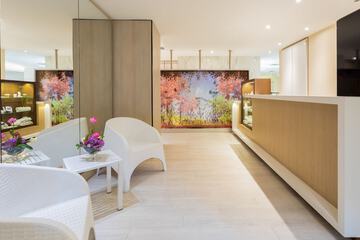 Spa reception
