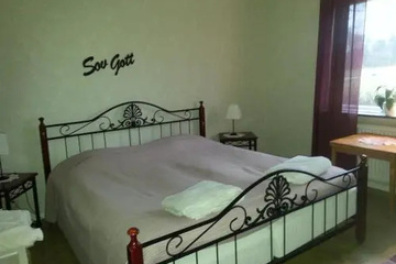 guest_rooms
