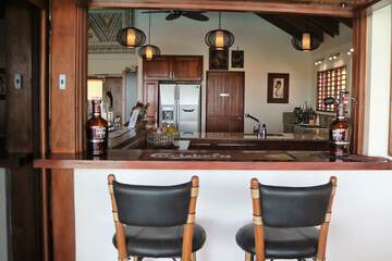 Poolside bar