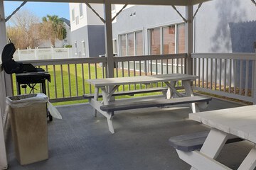 BBQ/picnic area
