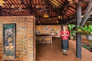 Concierge desk