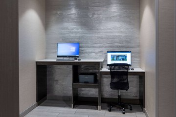 Business Center 46 of 46