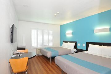 Room 19 of 37