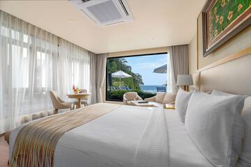 Beach/ocean view