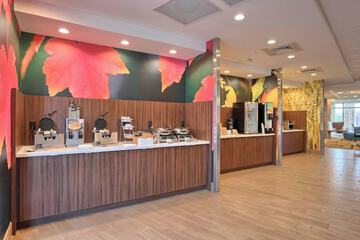 Breakfast/Coffee Service 24 of 27