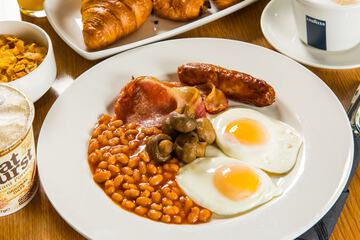 Breakfast meal