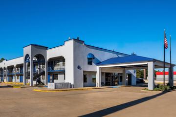 Quality Inn near Parc Natchitoches