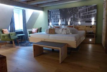 Photo 33