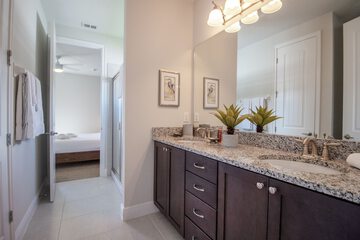 Bathroom sink