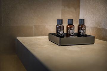 Bathroom amenities
