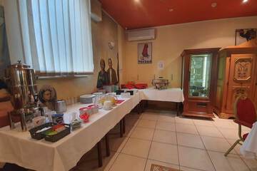 Breakfast buffet