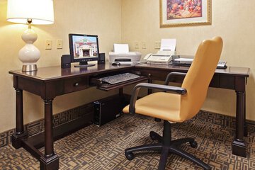 Business Center 46 of 47