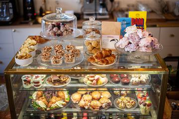 Cafe