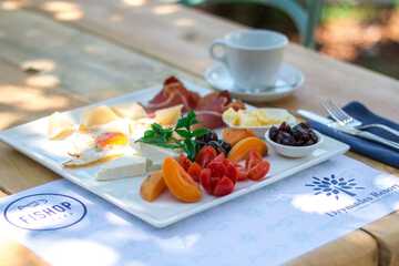 Breakfast meal
