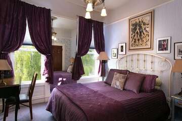 Room 21 of 35