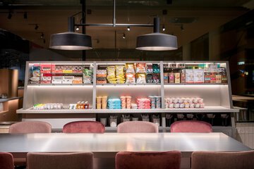 Snack bar