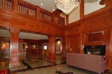  Rodeway Inn Carmel (Previously; Comfort Suites Carmel) 7