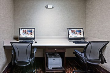 Business Center 35 of 35