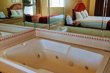 Private spa tub