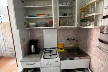 Photo 33